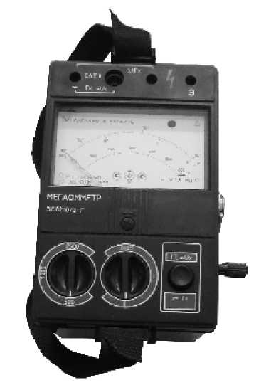 Внешний вид средства измерений: Мегаомметры, заводской номер №30305 