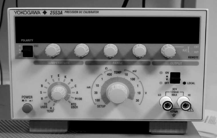 Внешний вид. Источники напряжения и силы постоянного тока эталонные, http://oei-analitika.ru рисунок № 1