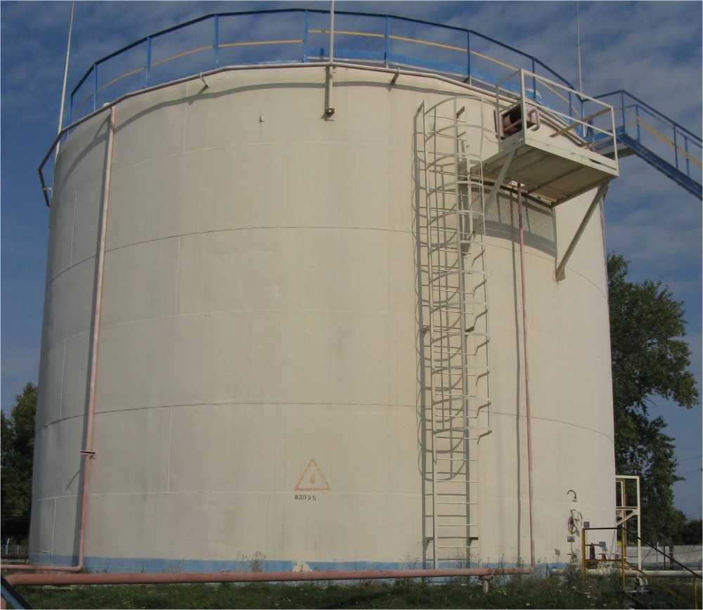 Внешний вид. Резервуар стальной вертикальный цилиндрический с понтоном, http://oei-analitika.ru рисунок № 1