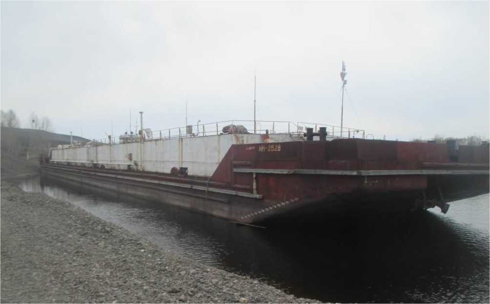 Внешний вид. Резервуары (танки) стальные прямоугольные несамоходного нефтеналивного судна МН - 2528, http://oei-analitika.ru рисунок № 1