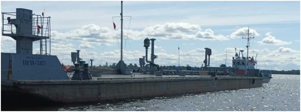 Внешний вид. Резервуары (танки) стальные прямоугольные нефтеналивной баржи НГН-587, http://oei-analitika.ru рисунок № 1