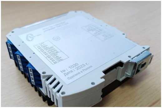 Внешний вид. Измерители вибрации и линейных перемещений, http://oei-analitika.ru рисунок № 4