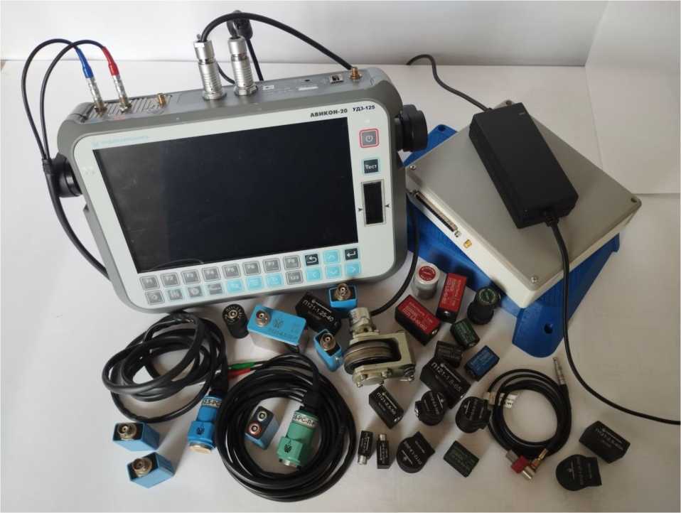 Внешний вид. Дефектоскопы ультразвуковые, http://oei-analitika.ru рисунок № 1